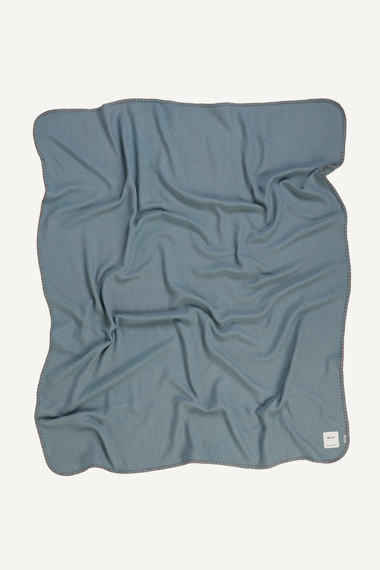 Handcrafted Warmth: Wool & Cashmere Solid Crochet Throw - Mineral Blue