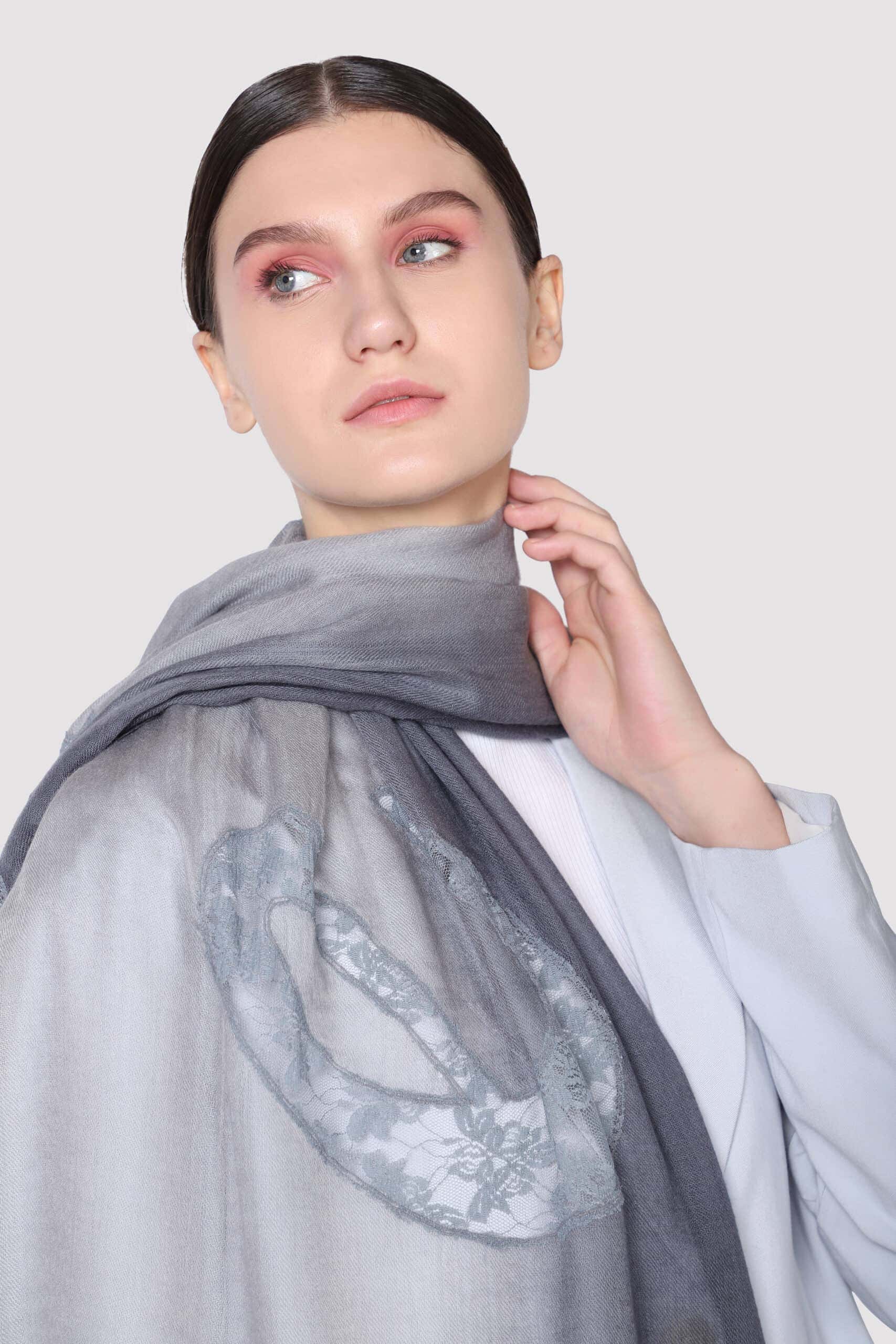 A women wearing greyish belle ombre scarf - MeandK