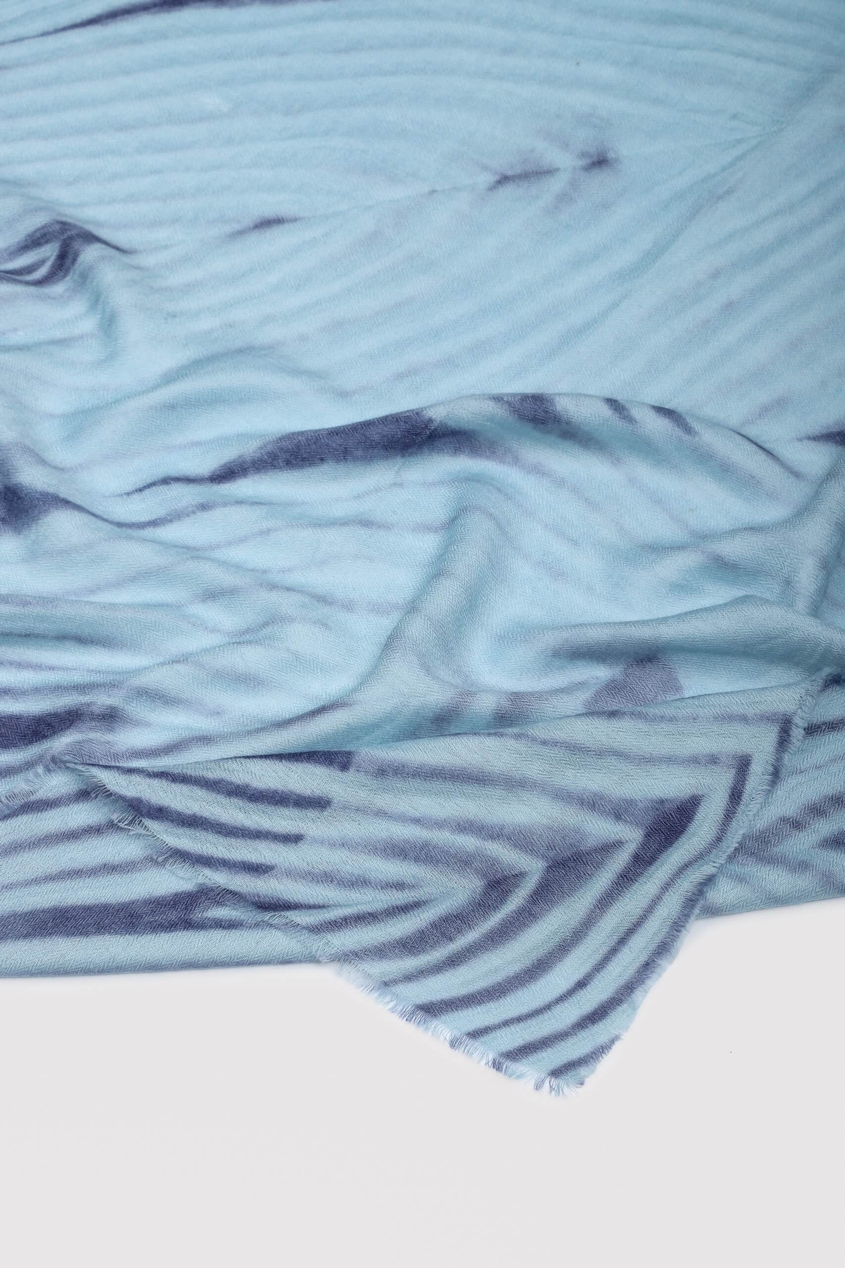 Diagonal arashi scarf in blue on white background - Me & K