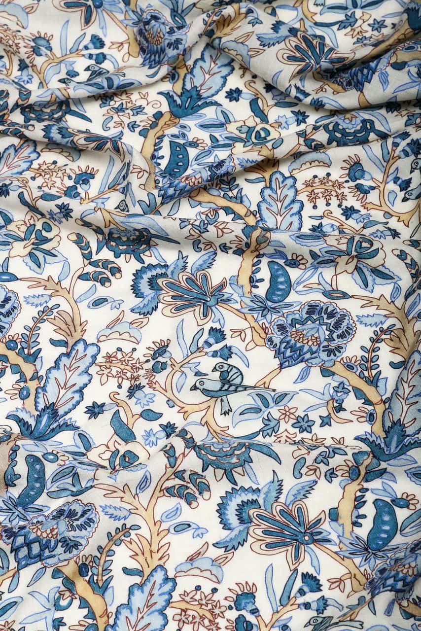 Close-up shot of handspun blue & ivory colored jannat cashmere shawl - Me&K